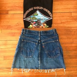 Vintage LEVI custom mini skirt one of a kind 👏🏼